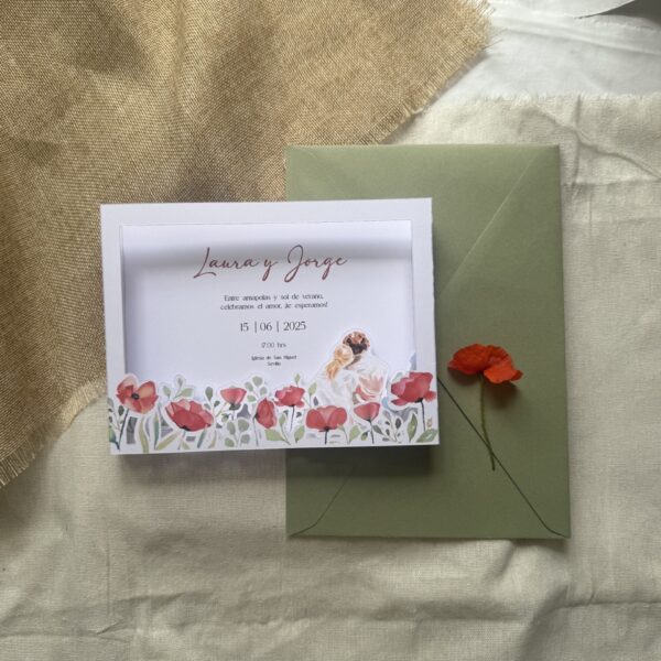 Invitaciones de boda prediseñadas con estilo floral